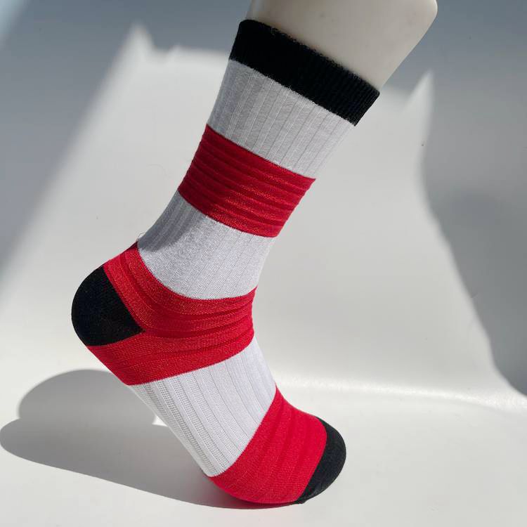 2025d Special Offer Lantern Striped Trendy Brand Women Mid-Calf Hip-Hop Street Sports Skateboard College Style Cotton Socks_voghion.com