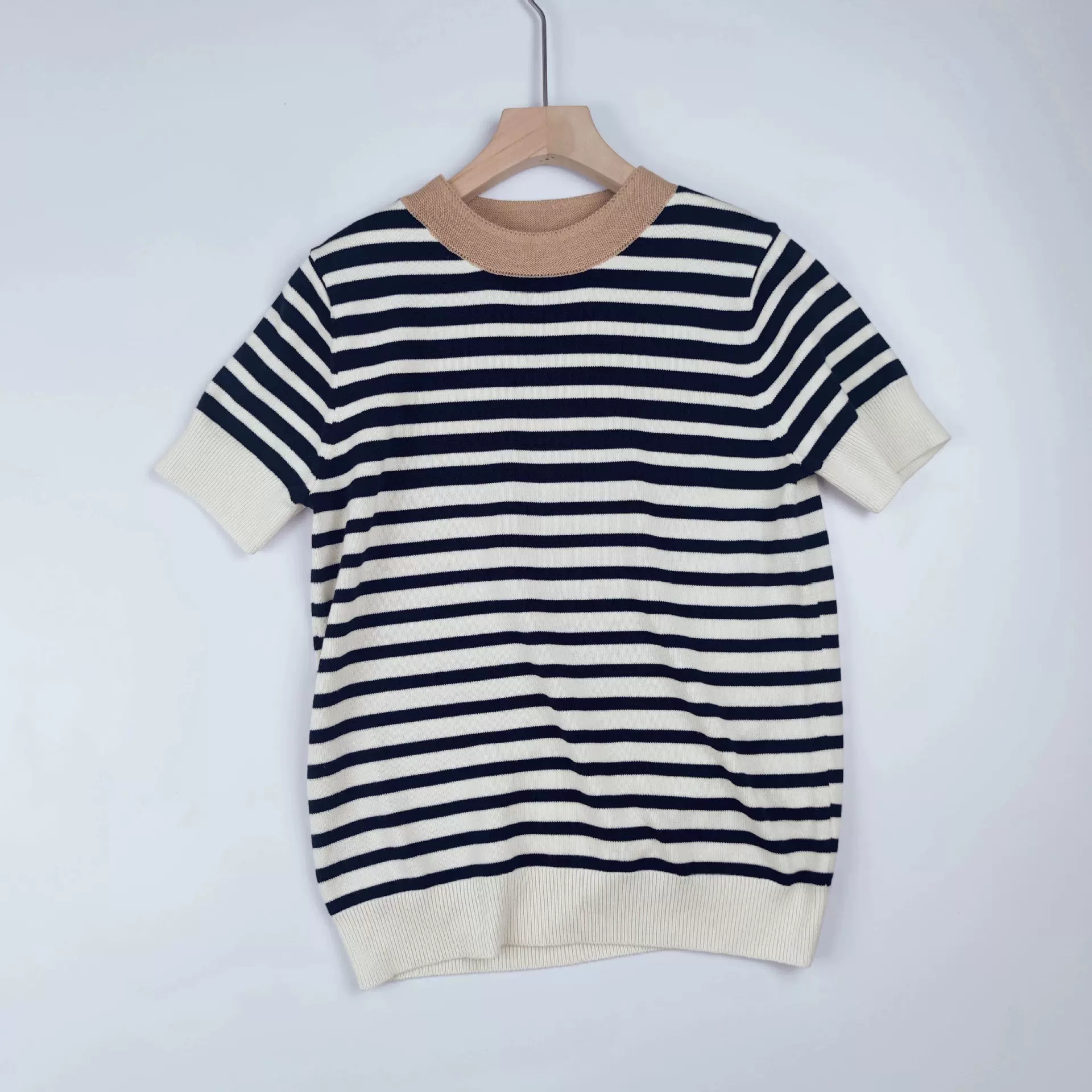 cos风黑白条纹气质短袖圆领上衣针织衫T恤毛衣女装2025新款春季