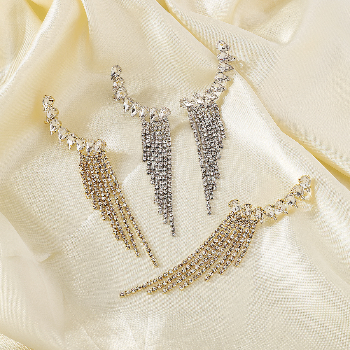 20g Weight Rhinestones Inlay Material Earrings Classification Alloy Material Geometric Pattern Women'S Gender Fashion Style Gold, Silver Color Fashion Geometric Alloy Rhinestones Drop Earrings 6