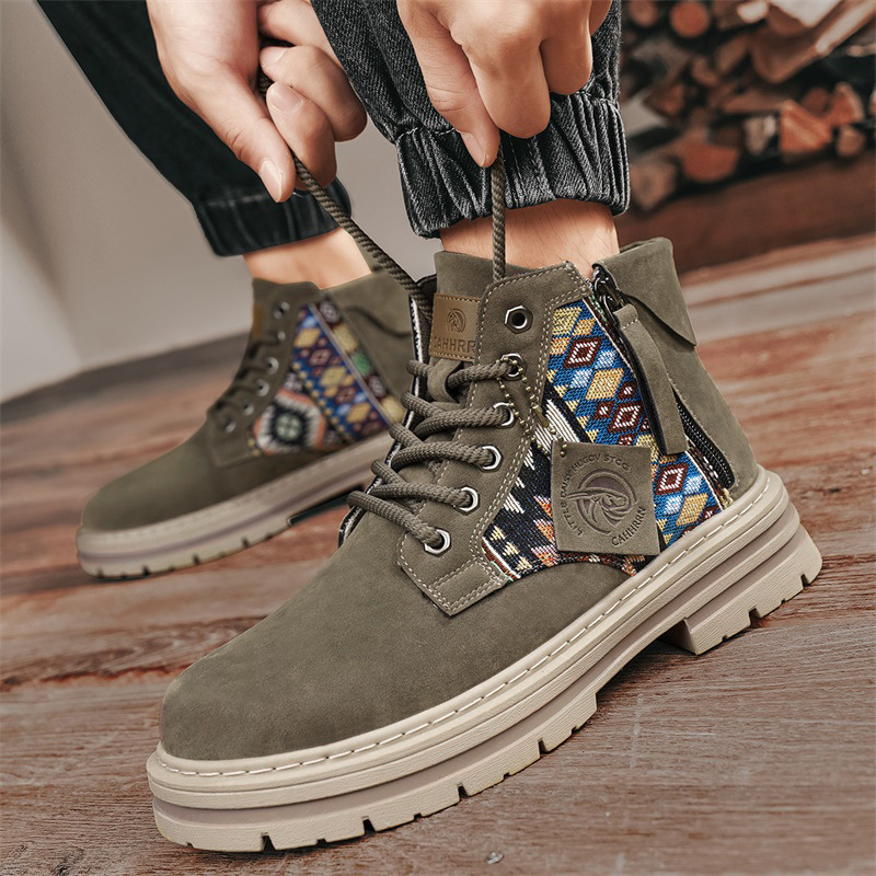 Otoño y invierno retro cuero al aire libre deportes de alta altura botas de motocicleta estilo británico con cabeza redonda botas Martin botas de hombre