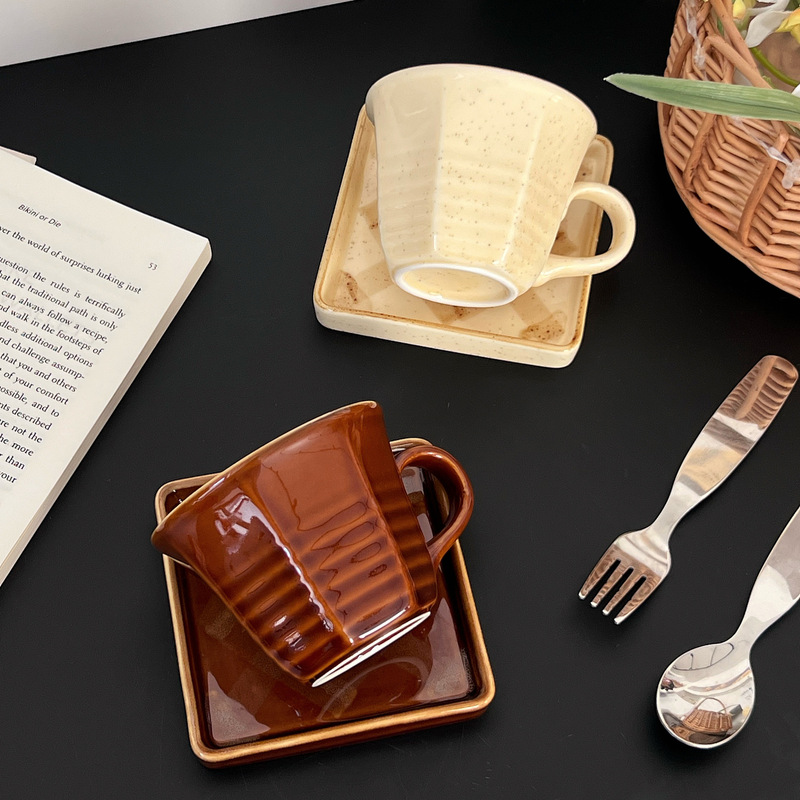 レトロセラミックコーヒーカップとソーサー家庭用ウォーターカップカプチーノレトロ窯ラテコーヒーカップライト高級ハイエンド|undefined