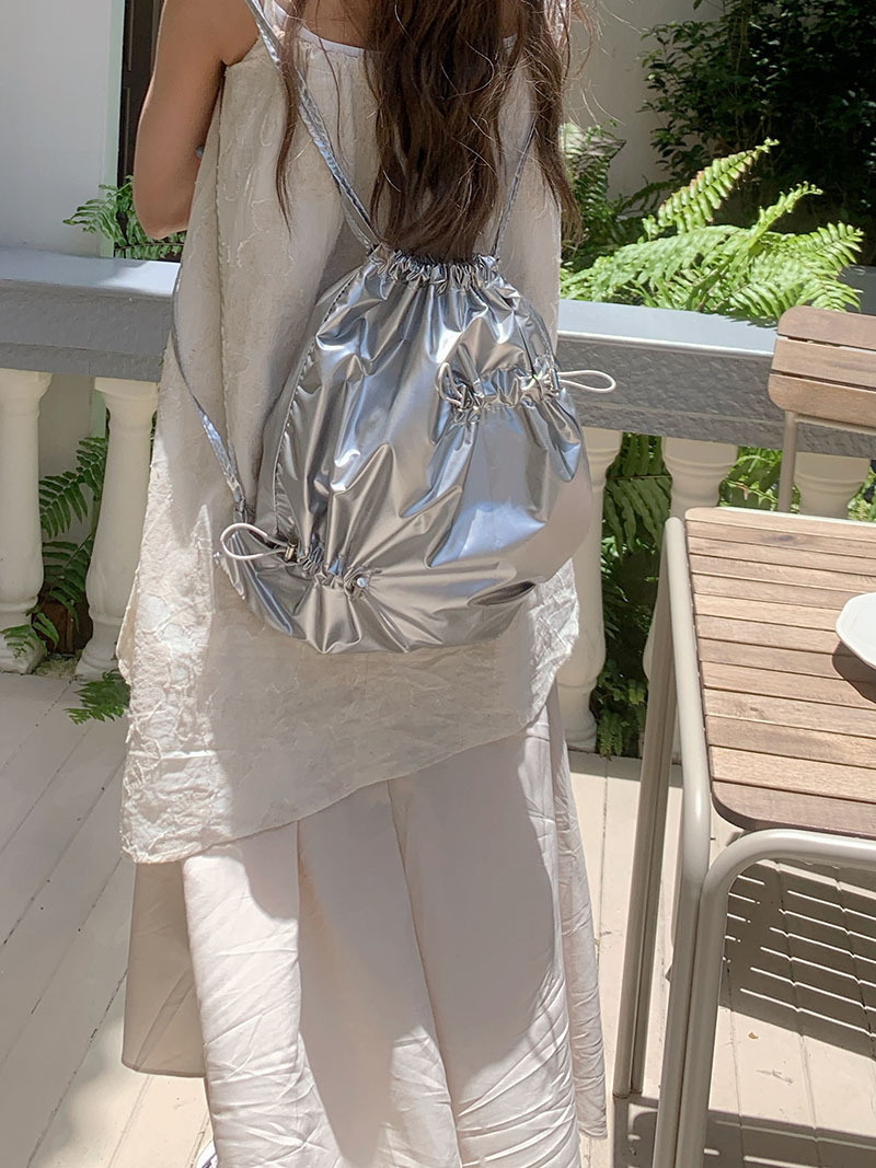 2024 Korean Ins niche design drawstring pleated silver for women commuting versatile casual small backpack_voghion.com