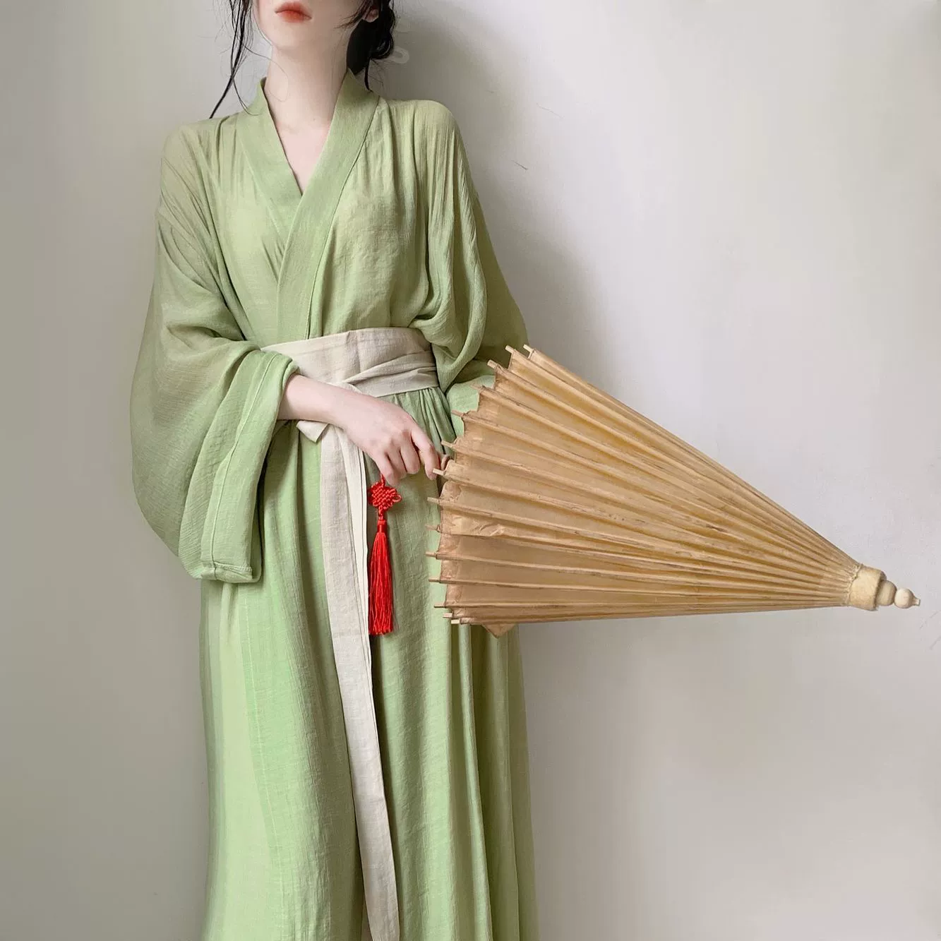 Полный комплект ханфу (одежда «Ирландский ветер»? Jiangnan Wind Clothing), женская традиционная одежда с широкими рукавами и поясом