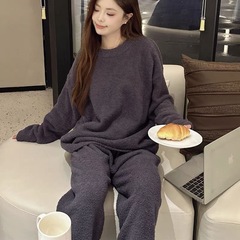 Ins韓国版カジュアル純色半端毛パジャマ女性冬の新型厚手保温ニットズボンホームセット