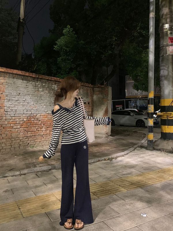 新款现货韩系条纹假两件一字肩长袖t恤女秋季慵懒甜辣妹上衣露肩|undefined