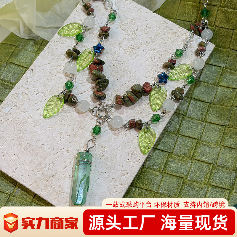 Cross-Border Forest-Style Green Bohemian Necklace, Summer Plant-Themed Versatile Collarbone Chain, Gravel Crystal Pendant Necklace