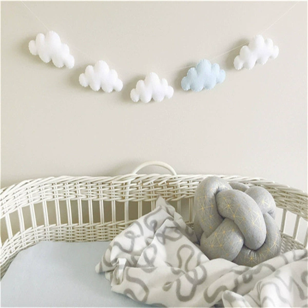 Five Cloud String Blue