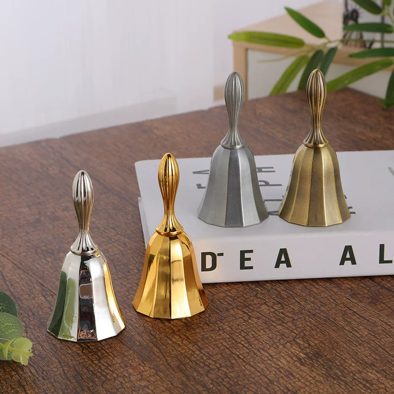 European Simple Geometric Pure -colored Restaurant Bar Bar or Power Solding Man Shake Calling Meal Cai Board Bell Spot