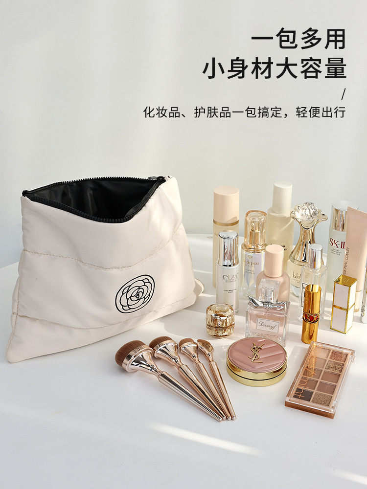 Nueva Camelia pequeña fragancia de mano bolsa de cosméticos de gran capacidad de alto aspecto portátil bolsa de viaje bolsa de lavado