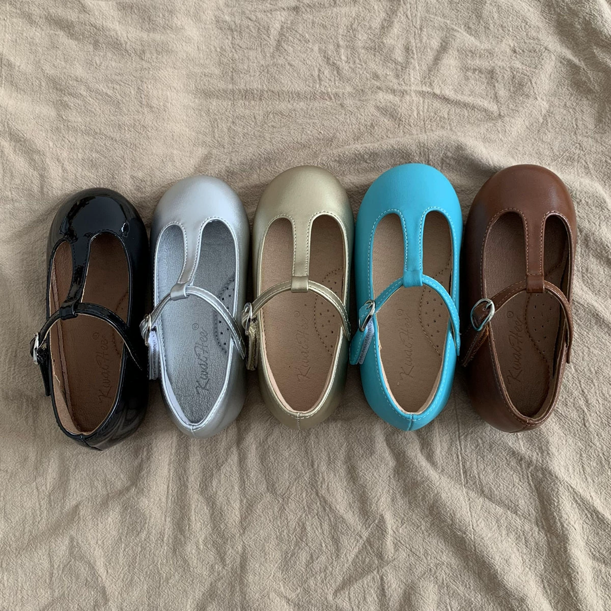 Корейская детская обувь нишевые кожаные туфли с мягким подошвом