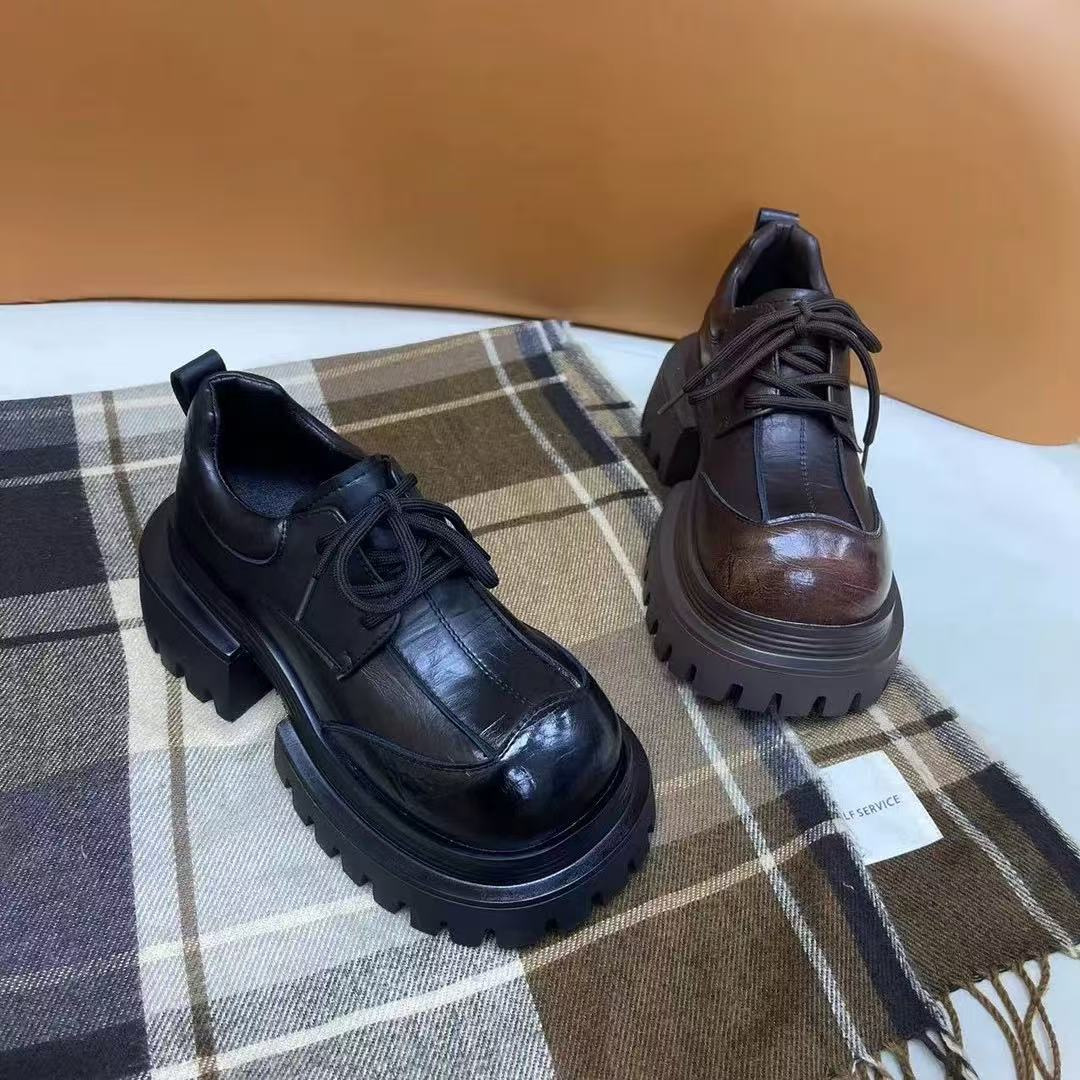 2025 Autumn New Model, Sophisticated Design, Fashionable Color-Washed Versatile Leather Shoes, Thick-Soled British Style Retro Women's Shoes