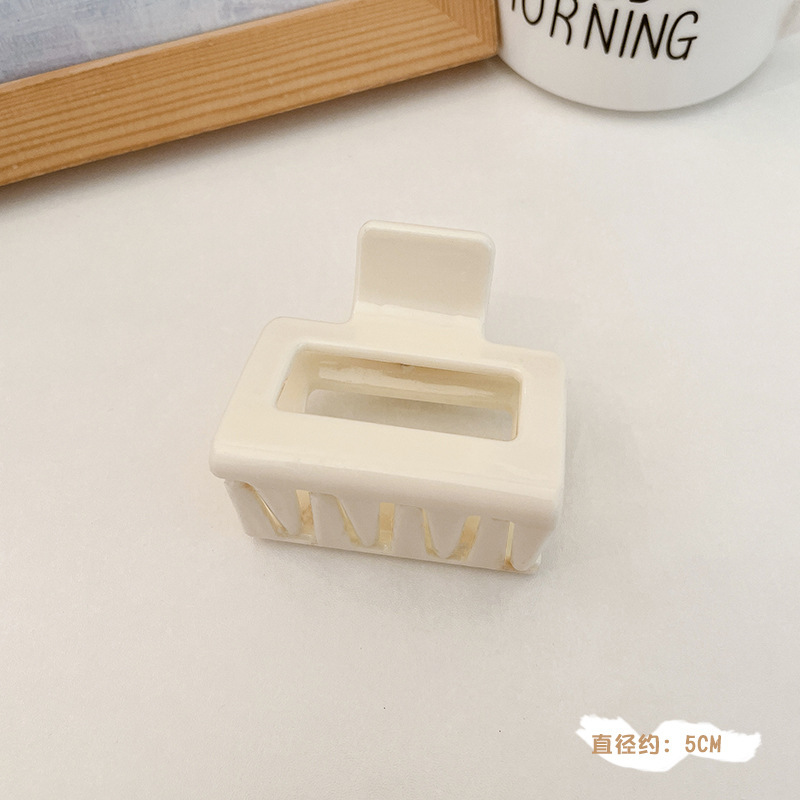 Leche marrón grande clip hembra red rojo invierno felpa horquilla trasera cabeza clip horquilla tocado tiburón clip al por mayor