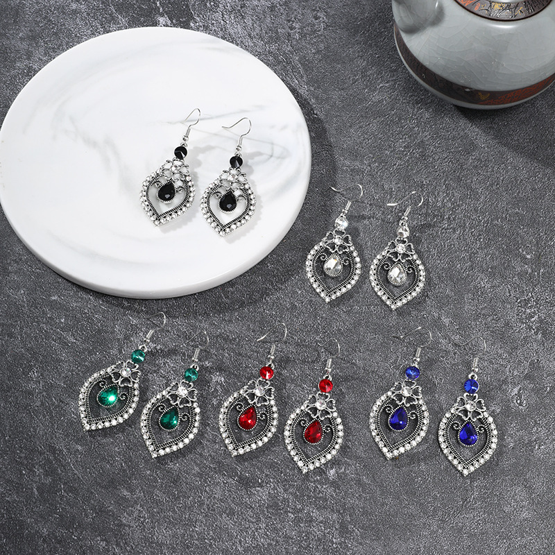 New Water Drop-shaped Full Diamond Fashion Ball Alloy Earrings display picture 1