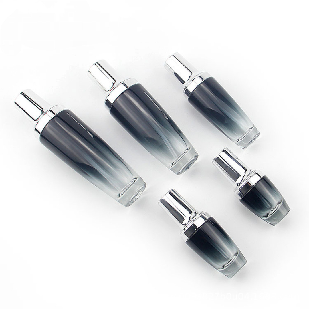 En stock suministro 30ml/100ml pequeña botella negra botella de esencia aceite esencial líquido cosméticos sub-embalaje botella de vidrio Shangqin