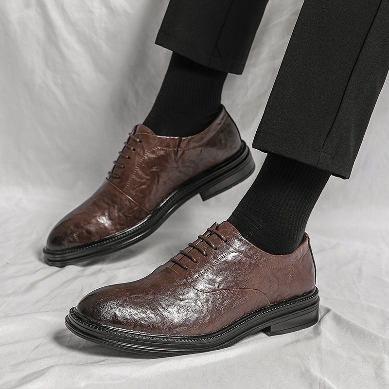 2024 club de verano barquero coreano zapatos de cuero hombre moda moda zapatos casuales transfronterizos británicos zapatos de cuero de punta moda