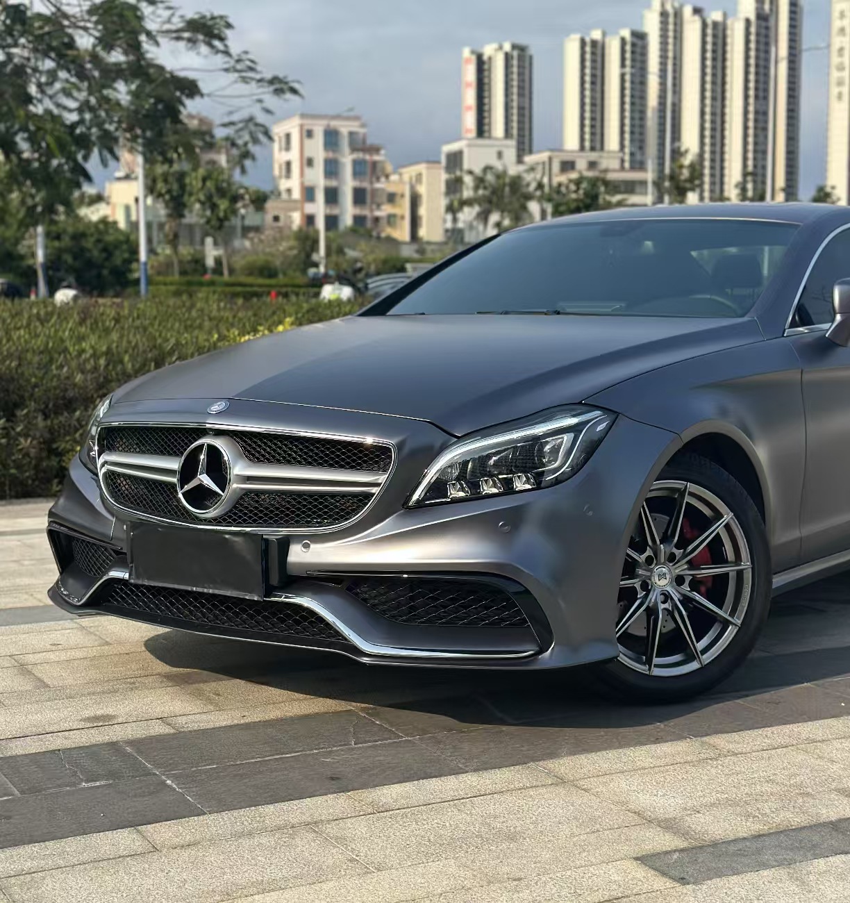 Suitable for 12-17 Model Mercedes-Benz Cls260 Cls300 Modified to Cls63 Front Bumper and Rear Lip Body Kit Sports Modification
