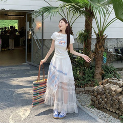 甘美フランスファッションスーツ女性韓国版痩せショートプリントtシャツ2025夏新作デザイン感上着