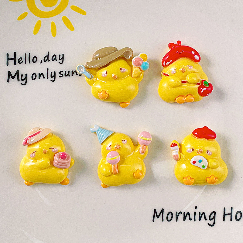 De dibujos animados brillante profesional amarillo pollo serie resina accesorios DIY crema pegamento hecho a mano zapato hebilla sombrero parche transfronterizo