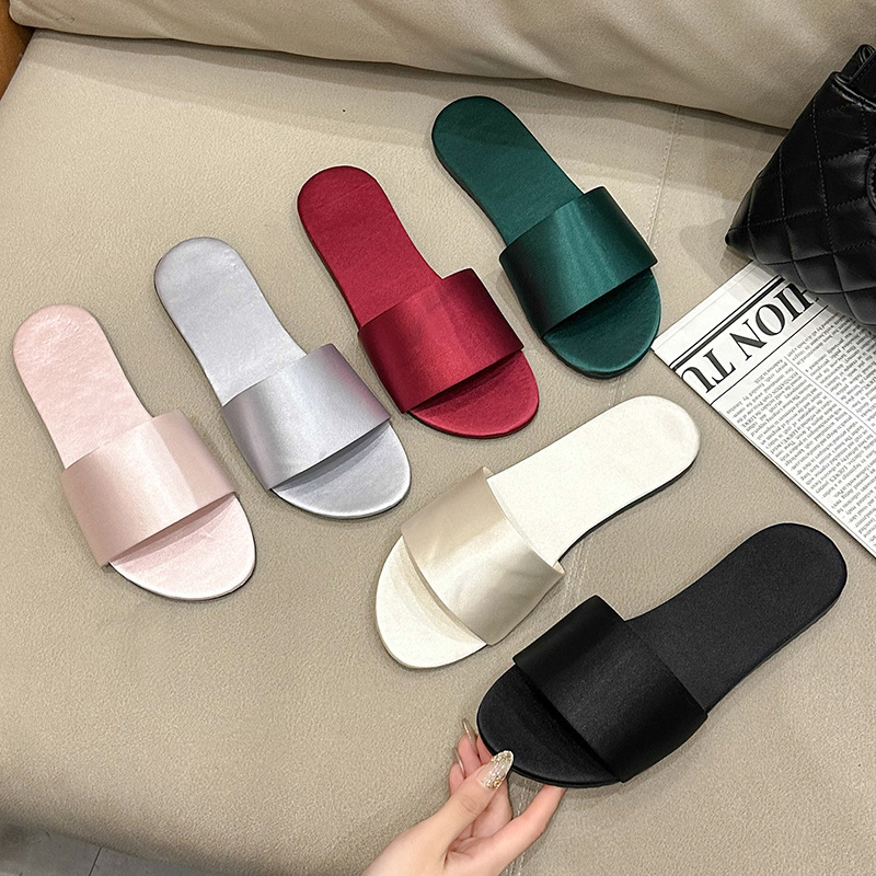 2026 Summer New Style Women's Home Slippers Korean Version Satin Flat Slippers Wedding Slippers Matching with Robe Summer Sandals 2026 Summer New Style Women's Home Slippers Korean Version Satin Flat Slippers Wedding Slippers Matching with Robe Summer Sandals