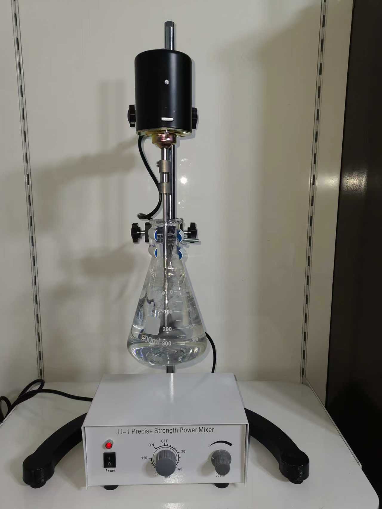 7000b68c6a2d7c5814a1deb1e8c45b