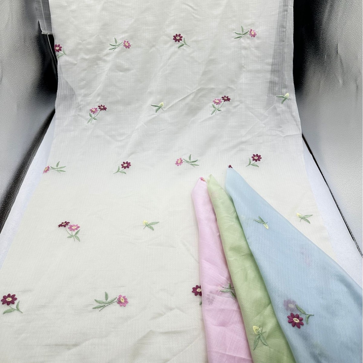 厂家直销天丝提花小碎花连衣裙吊带裙童装女装面料薄透中国风