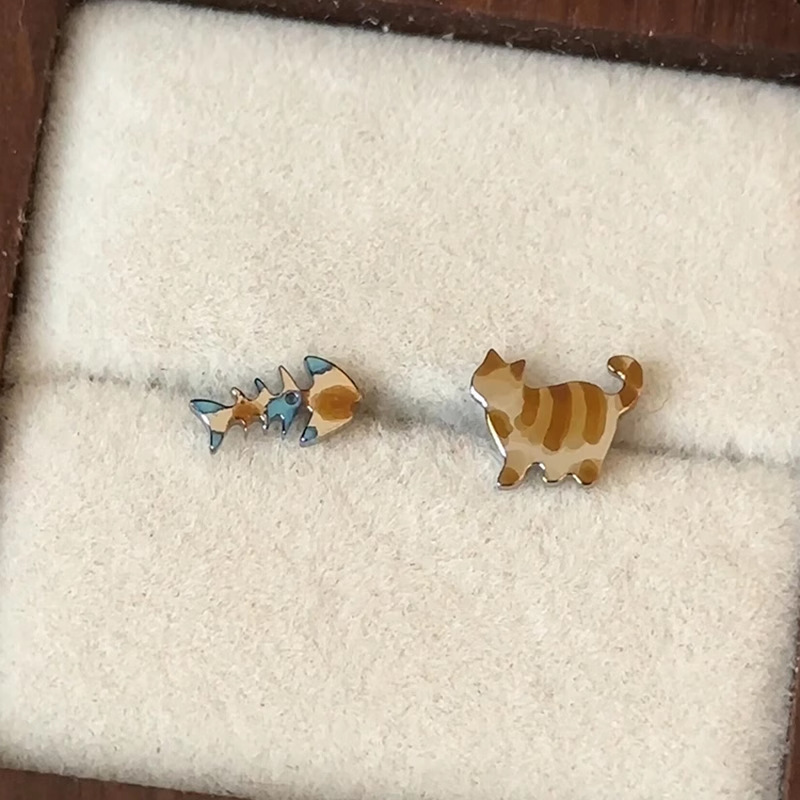 Become Your Xiao Mao ~ Cute Cat Fish Earrings Women's Retro Asymmetric Niche Design Advanced Earrings