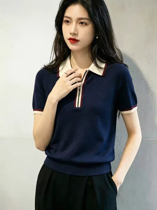 Áo thun nữ ngắn tay phong cách cổ điển, dây kéo trước, form ôm nhẹ — Xanh lông mòng đen