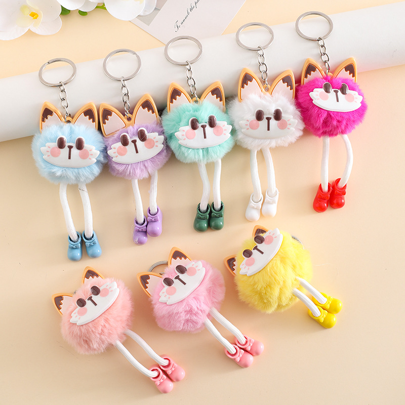 创意可爱招财猫钥匙扣毛球包挂件仿水貂毛球车钥匙链小礼品批发