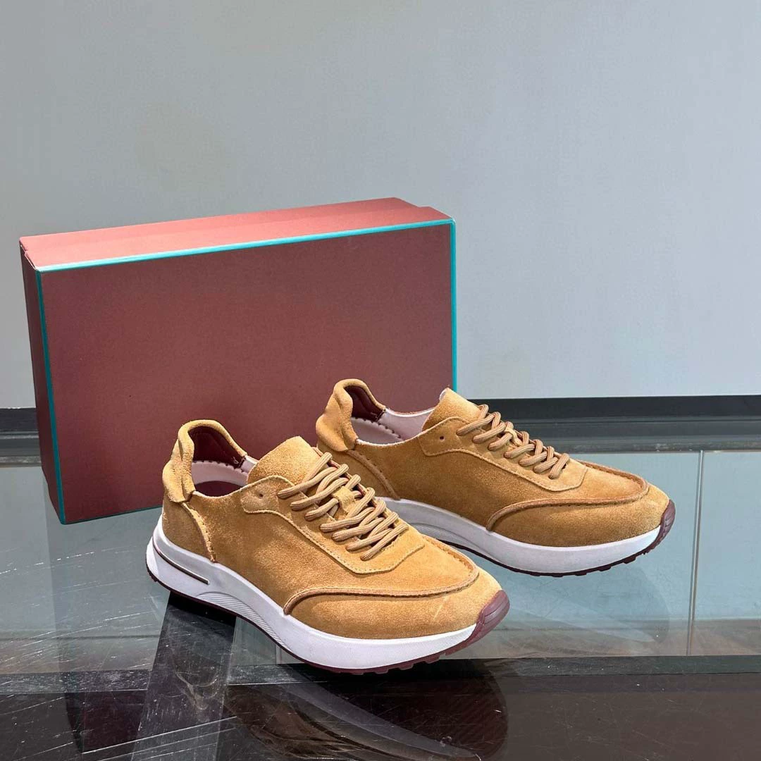 Европейская весенне-осенняя замшевая повседневная мужская обувь. Европейские удобные универсальные легкие кроссовки на шнуровке с круглым носком.