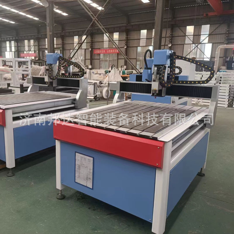 木工雕刻机 实木雕花亚克力PVC切割CNC雕刻机1010三轴丝杆雕刻机