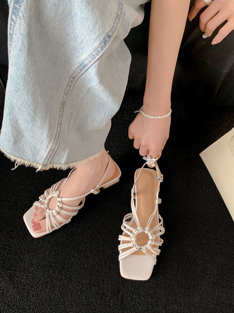 Sandal nữ mùa hè 2025 kiểu Pháp cổ điển, đế thấp, thiết kế đan lỗ vòng tròn, hở mũi hở gót — vàng, Màu trắng nhạt, bạc chi tiết 17