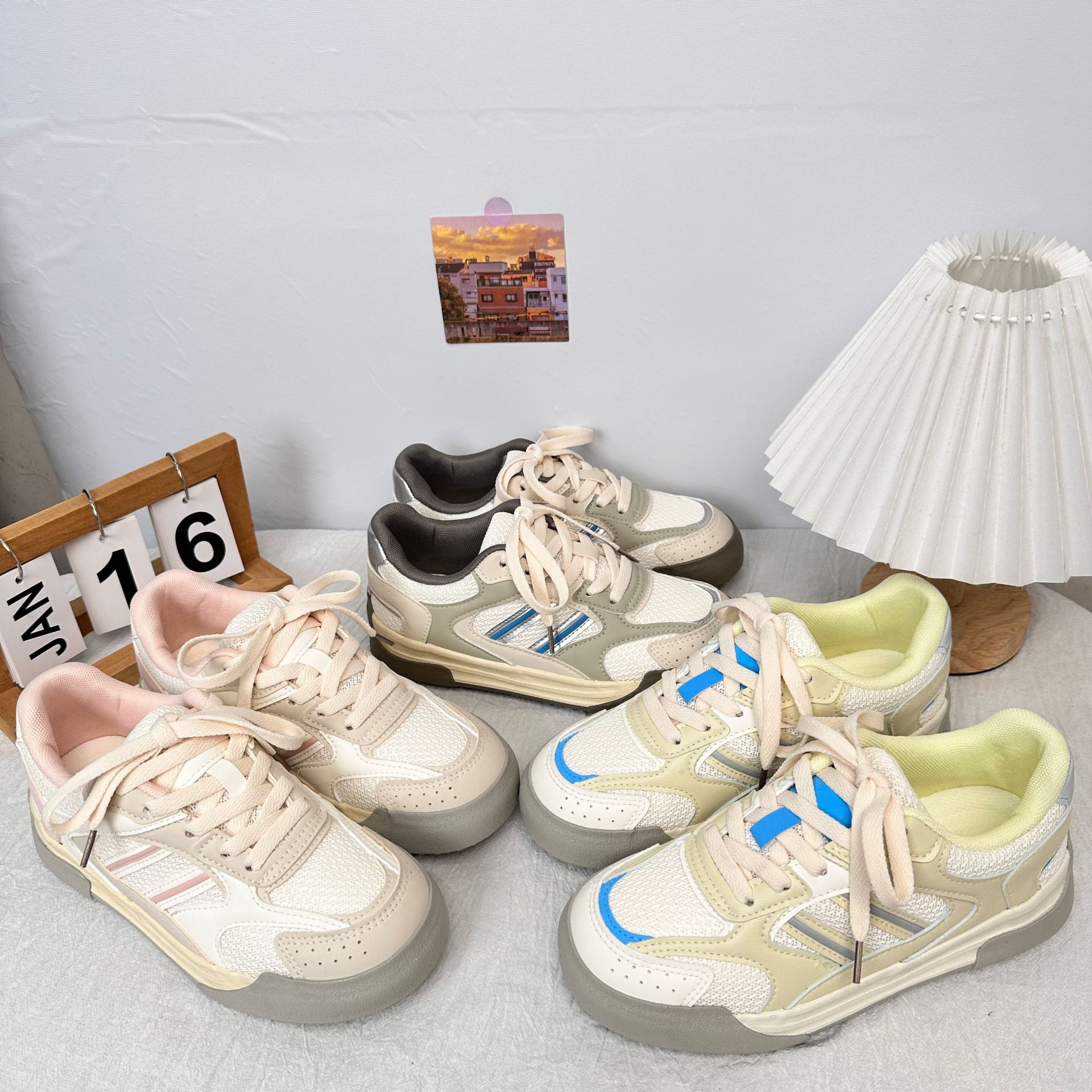 Yuanbo Xiaozhong original retro alemán zapatos de entrenamiento femenino 2025 primavera nuevo estilo casual deportes todo-fósforo zapatos de skate ins