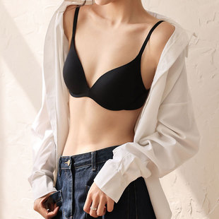 Japanese-Style Seamless Wireless Bra for Large Busts, Minimizing Effect, One-Piece Comfortable and Lightweight Push-Up Bra for Women