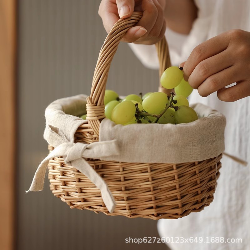 Cesta de bambú pequeña de mimbre personalizada Mini canasta de almacenamiento pequeña Cesta tejida para fotos Cesta de picnic para recolección de niños Tejido de ratán de alta calidad