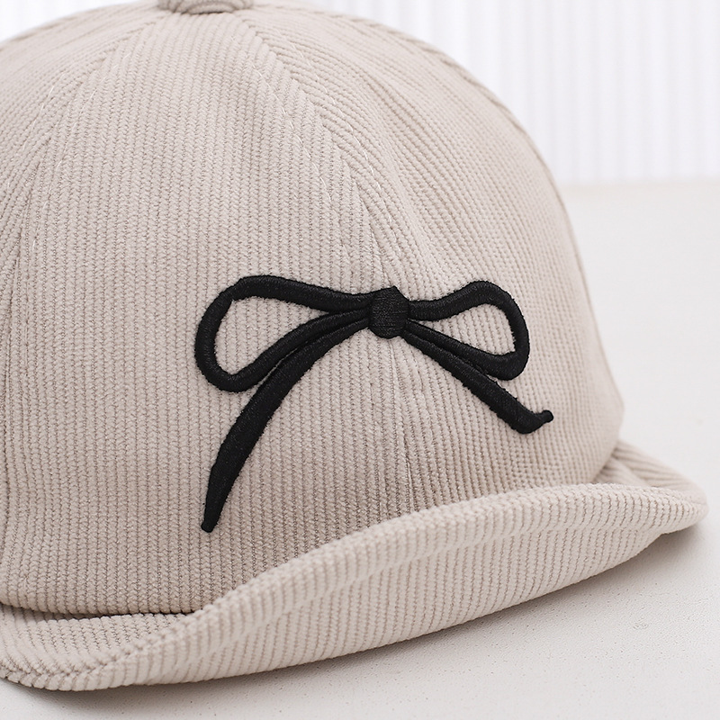 Sombreros para bebés otoño y invierno dulce arco gorra de pato gorra princesa velcro sombrero de béisbol de borde suave