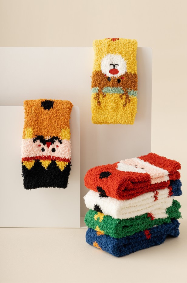 Calzini rossi di Natale calzini di velluto corallo calzini da donna tubo di cartone animato autunno inverno più velluto casa adorabile caldo luna calzini da notte_voghion.com