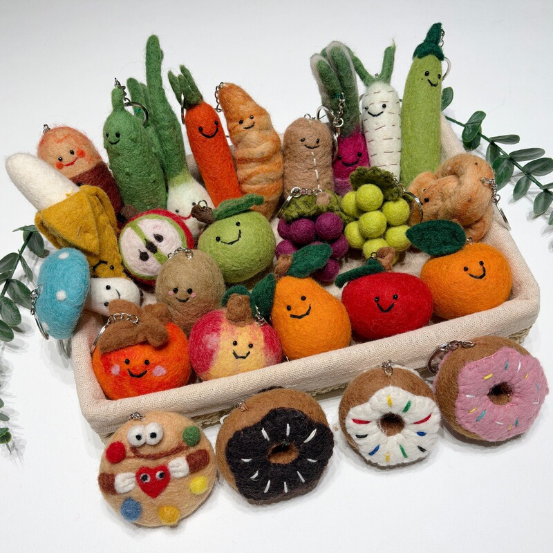 Nepalese Wool Felt Cute Vegetable Food Fruit Grape Orange Apple Pendant Creative Keychain Bag Decoration