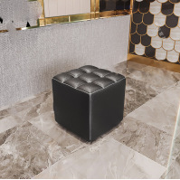 작은 사각형 의자