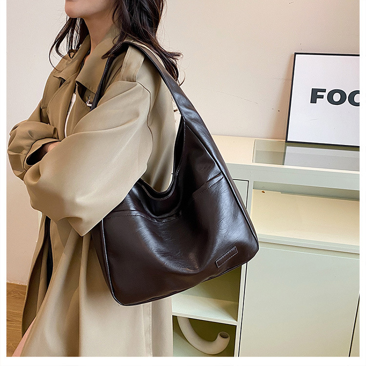 Large-capacity female 2024 new autumn and winter soft leather bucket bag, commuter tote bag, college student class single-shoulder bag undefined