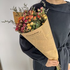 基地直発雲南多頭薔薇ドライフラワーブーケデイジーテディヒマワリ薔薇ドライフラワー真花卸売り