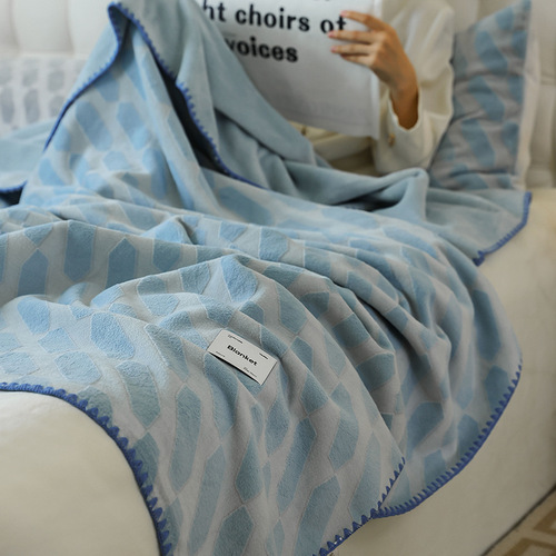 ins Nordic simple three-dimensional flower wool blanket autumn and winter office bedroom nap blanket 1.5/2.0/2.2m