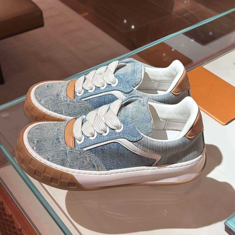 Putian High-End Version Lv-Style Tilted Sneaker Shoes, Genuine Leather Sneakers with Thick Soles, Height-Increasing Sports Casual Shoes for Men and Women Couples Putian High-End Version Lv-Style Tilted Sneaker Shoes, Genuine Leather Sneakers with Thick Soles, Height-Increasing Sports Casual Shoes for Men and Women Couples