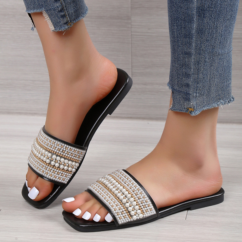 2026 Foreign Trade Large Size Flat Slippers for Women, New Fashion Square-Toed Pearl Strap Casual Beach Sandals 2026 Foreign Trade Large Size Flat Slippers for Women, New Fashion Square-Toed Pearl Strap Casual Beach Sandals