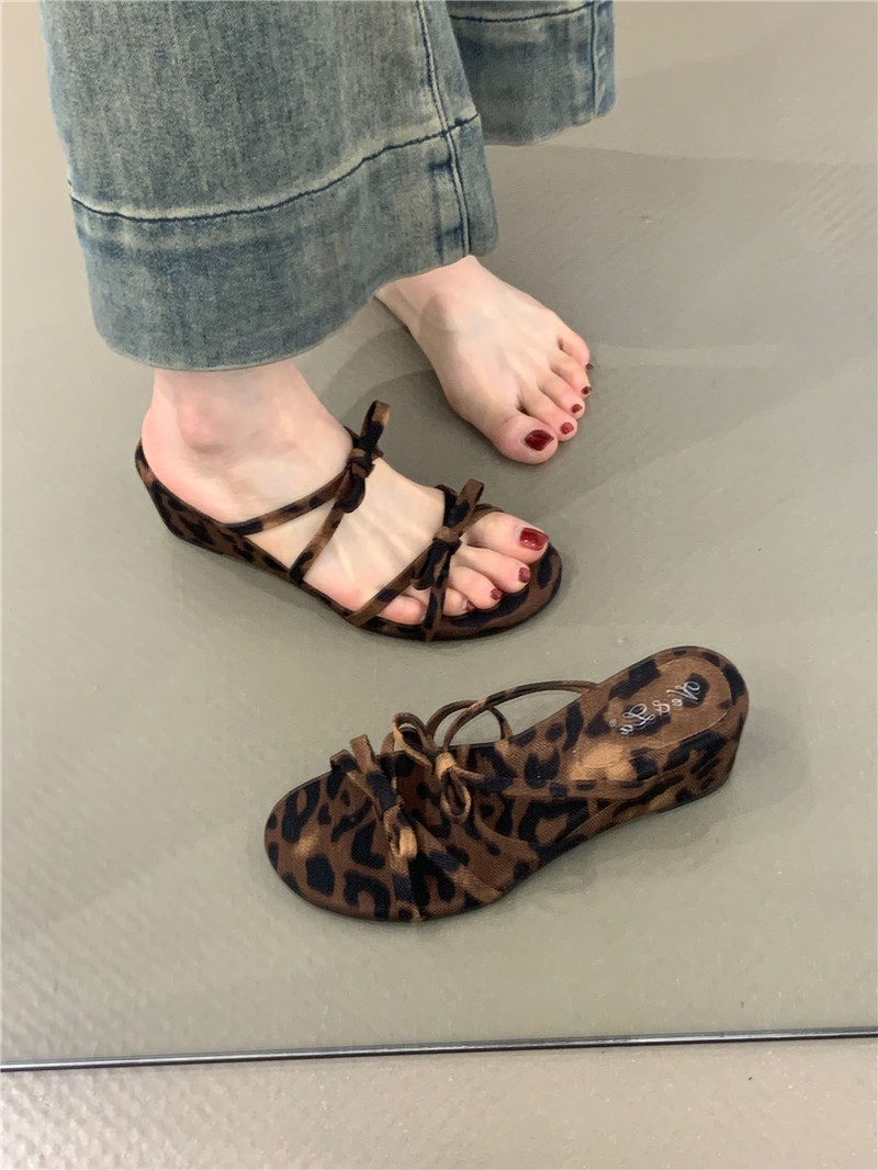 Leopard print