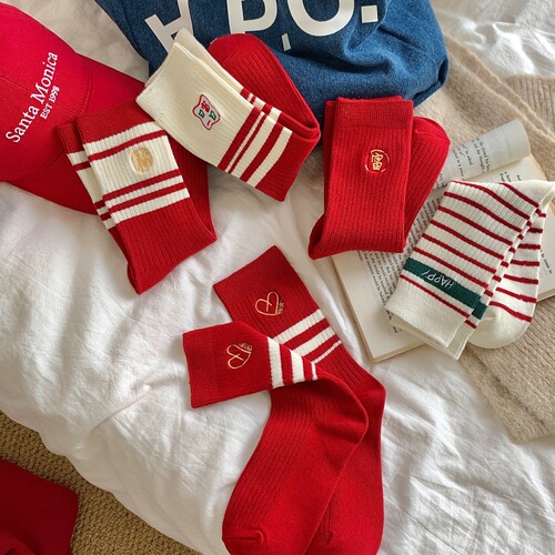 Double needle embroidery blessing ins thick thread animal year socks wedding couple wedding socks red new year-middle tube