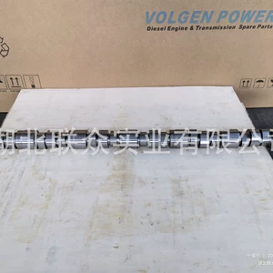 Suitable for Cummins KTA19 engine camshaft 3066877