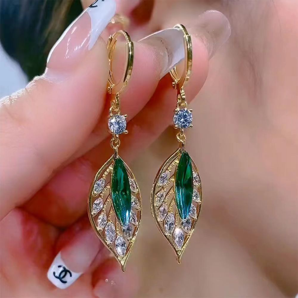 Artificial Crystal Inlay Material 1 Pair Elegant Basic Lady Geometric Flower Butterfly Inlay Alloy Artificial Crystal Drop Earrings