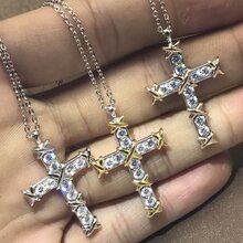 T�Ҿ������|��ʮ�ֽ����朕r�Ђ��Է�ɫ�Ʒ�W�t����u�S��ֱ�N
