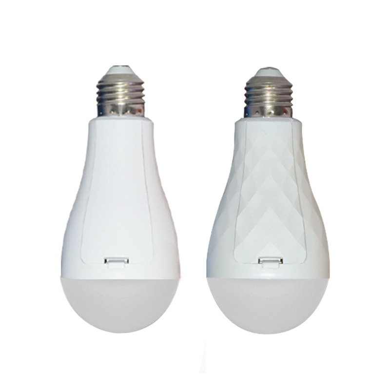 E27 bombilla de emergencia de tornillo hogar apagón de carga de emergencia lámpara de agua de mano pequeña lámpara de carga de cintura brillante