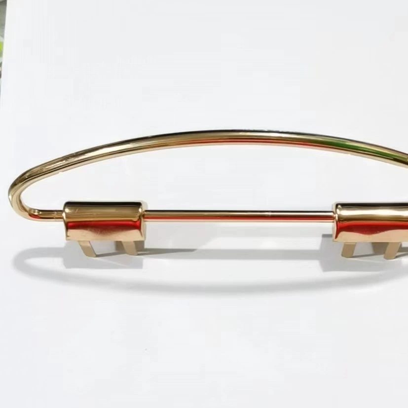 Популярные сумки, ручные сумки, аппаратные аксессуары, металлические ручки, высокое качество и низкая цена.